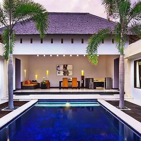 The Seminyak Suite - Private Villa Buitenkant foto