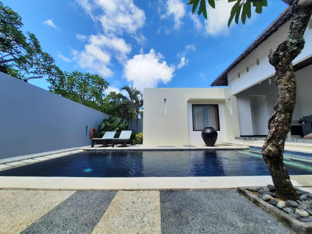The Seminyak Suite - Private Villa Buitenkant foto
