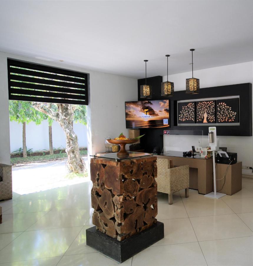 The Seminyak Suite - Private Villa Buitenkant foto