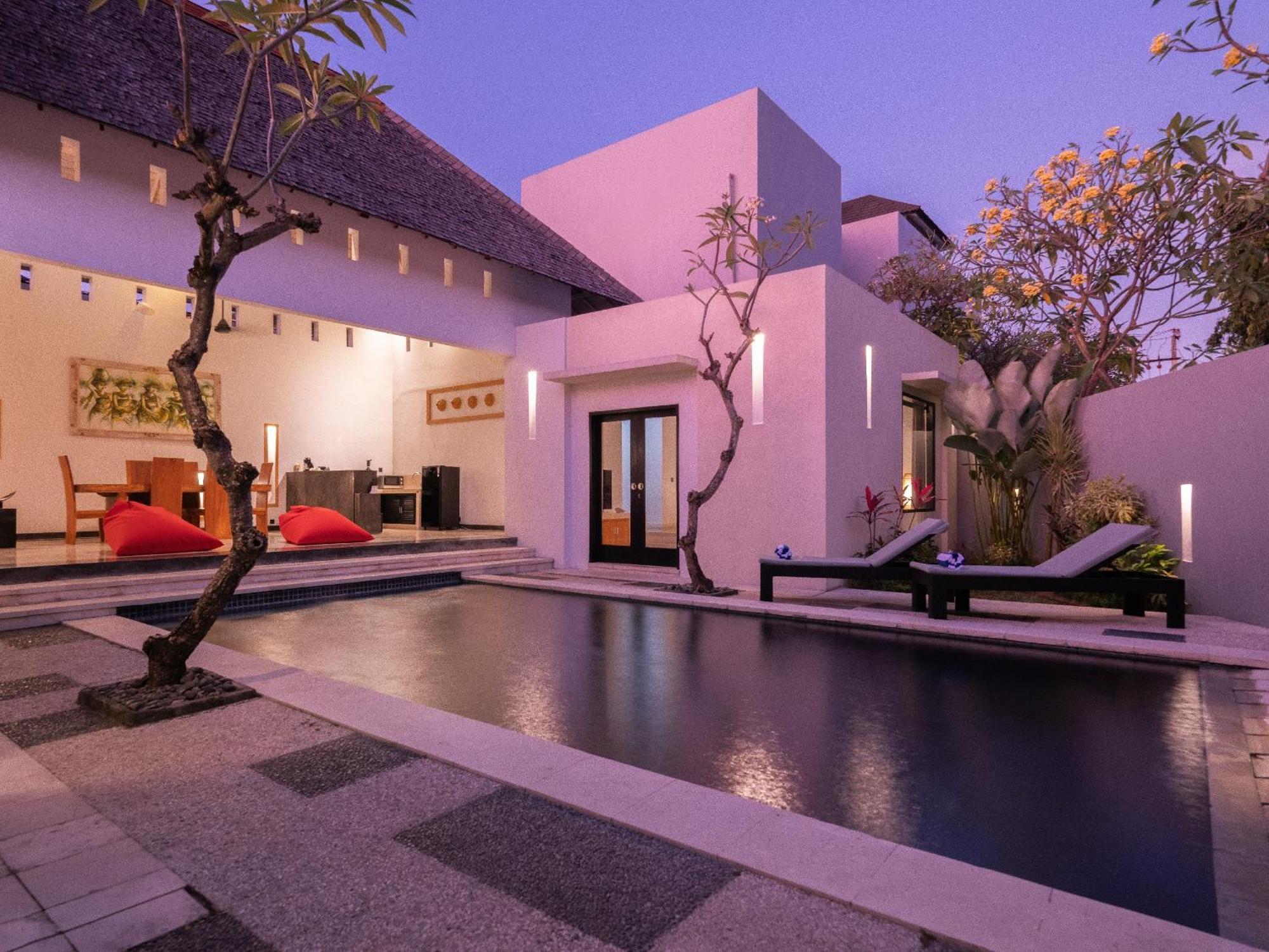 The Seminyak Suite - Private Villa Buitenkant foto