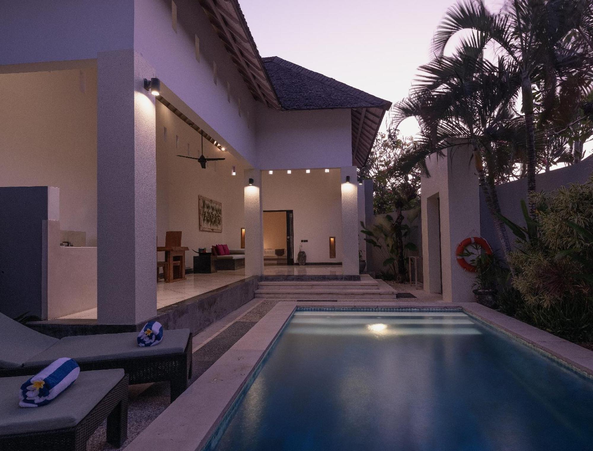 The Seminyak Suite - Private Villa Buitenkant foto