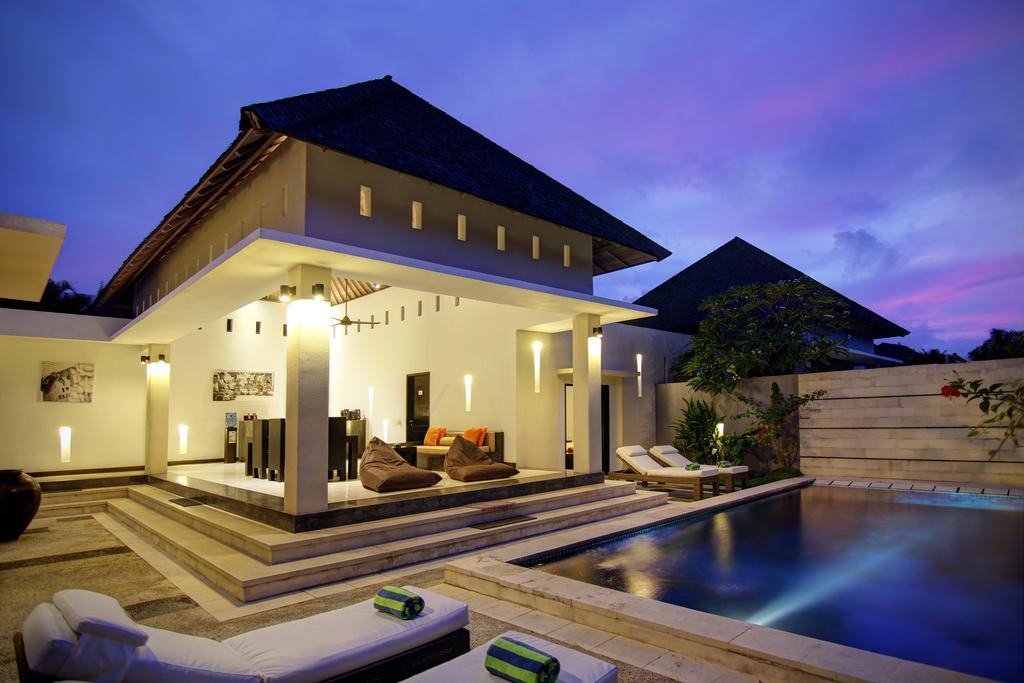 The Seminyak Suite - Private Villa Buitenkant foto