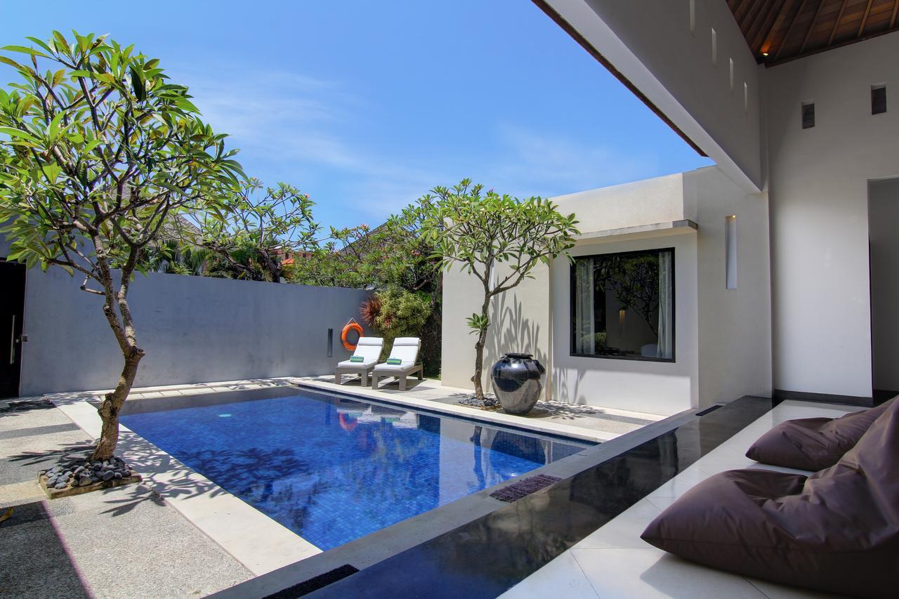 The Seminyak Suite - Private Villa Buitenkant foto